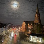 شقة Ed-grosse, Moderne In Zentraler Lage, Mit Balkon, Lift Und Parkplatz