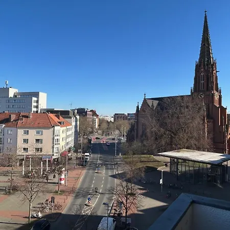 Ed-grosse, Moderne In Zentraler Lage, Mit Balkon, Lift Und Parkplatz Apartment