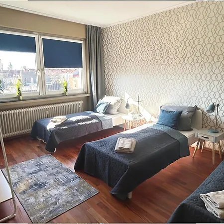 Ed-grosse, Moderne In Zentraler Lage, Mit Balkon, Lift Und Parkplatz Apartment *