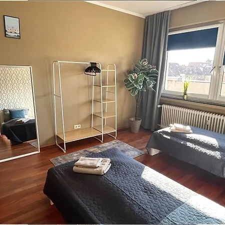 Ed-grosse, Moderne In Zentraler Lage, Mit Balkon, Lift Und Parkplatz *