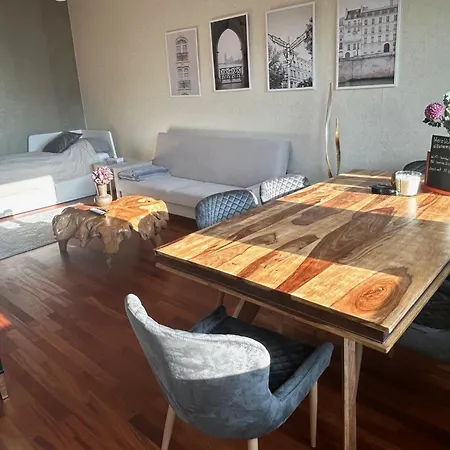 Ed-große, Moderne In Zentraler Lage, Mit Balkon, Lift Und Parkplatz *