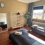 Ed-grosse, Moderne In Zentraler Lage, Mit Balkon, Lift Und Parkplatz *