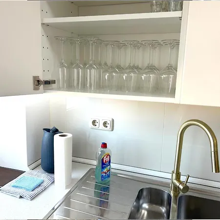 Ed-grosse, Moderne In Zentraler Lage, Mit Balkon, Lift Und Parkplatz * 하노버